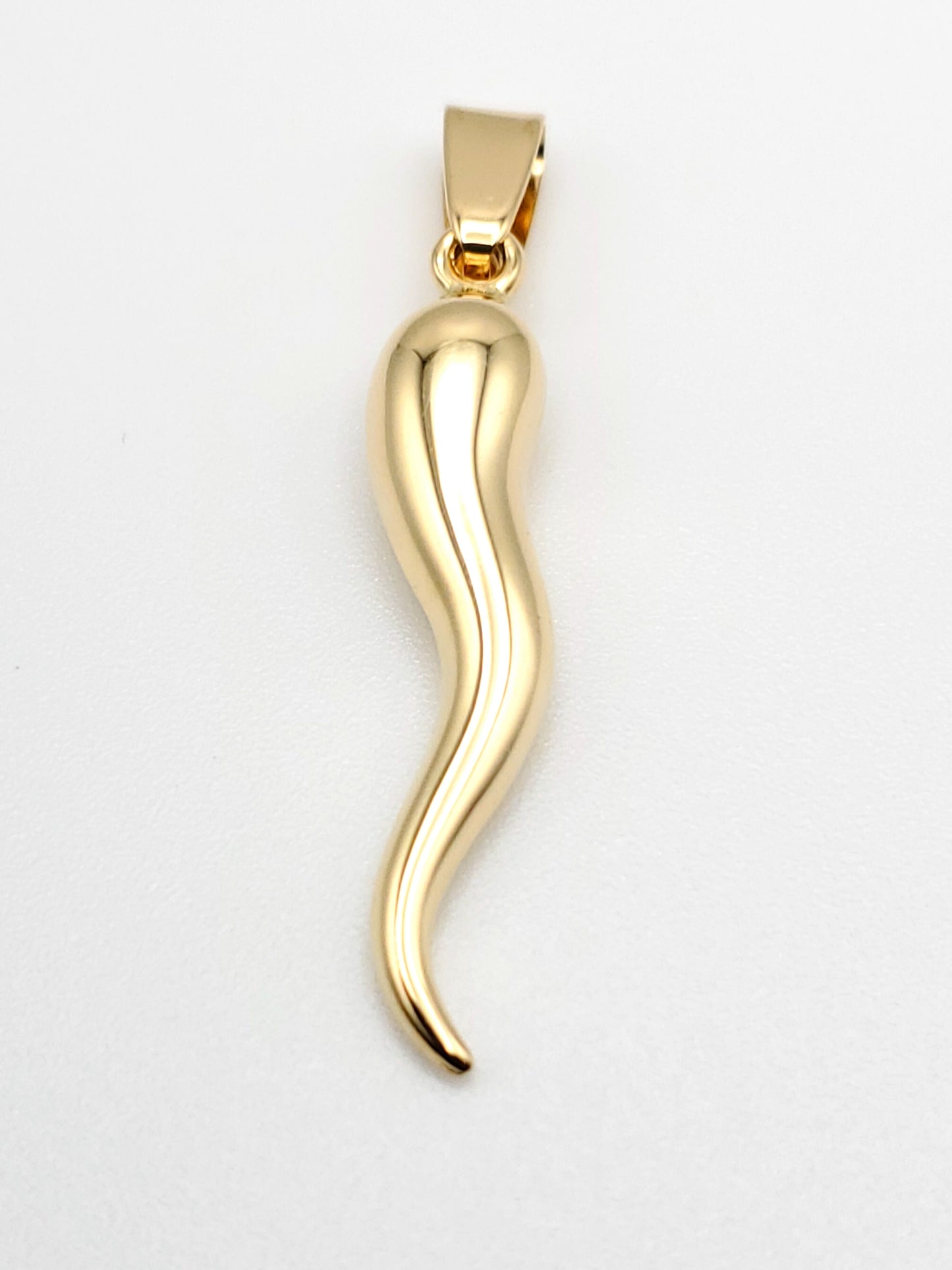 14k gold italian horn pendant